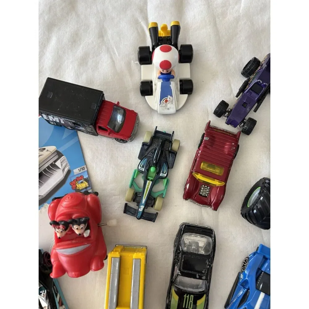 Hot WheelAnd Hot Wheel Type Cars‎ Bundle. Lots Of Different Items. Some super